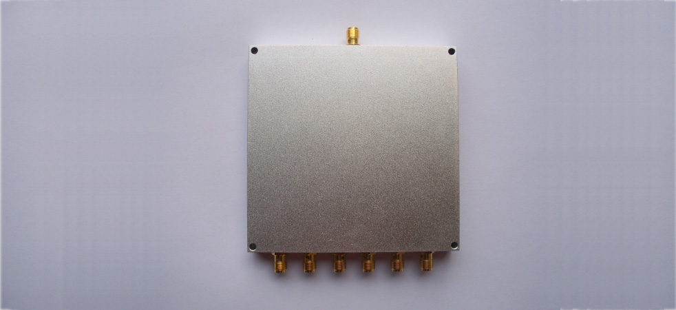 TPD0727A6  0.7-2.7GHz 6 way power divider