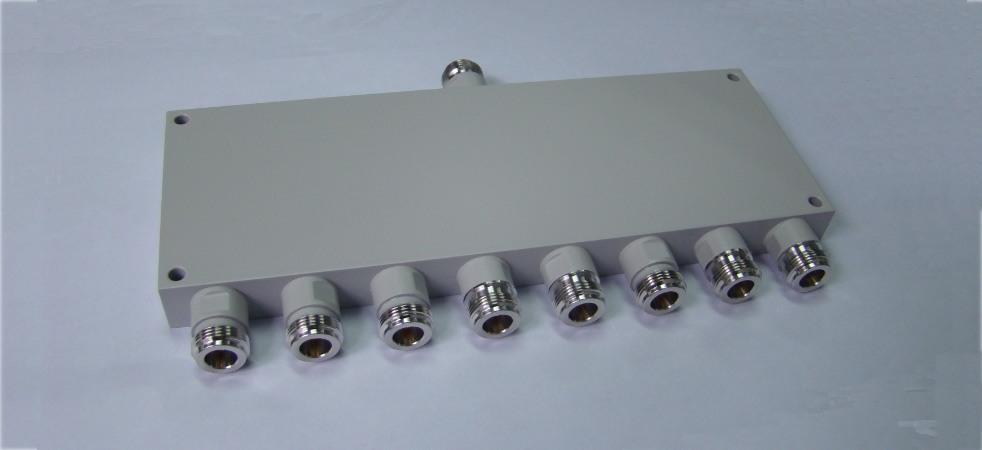 TPD0825N8A 0.8-2.5GHz 8 way power divider