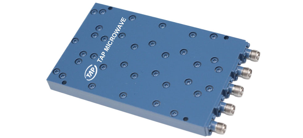 TPD10180A4B 1-18GHz 4 way Power Divider